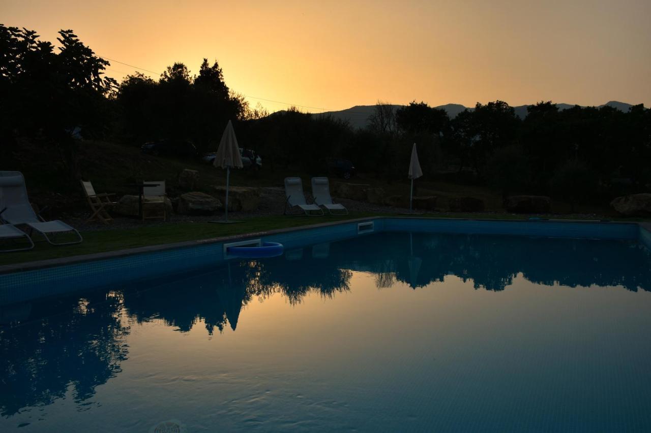 Agriturismo B&B Il Rifugio Di Nino Contursi Ngoại thất bức ảnh