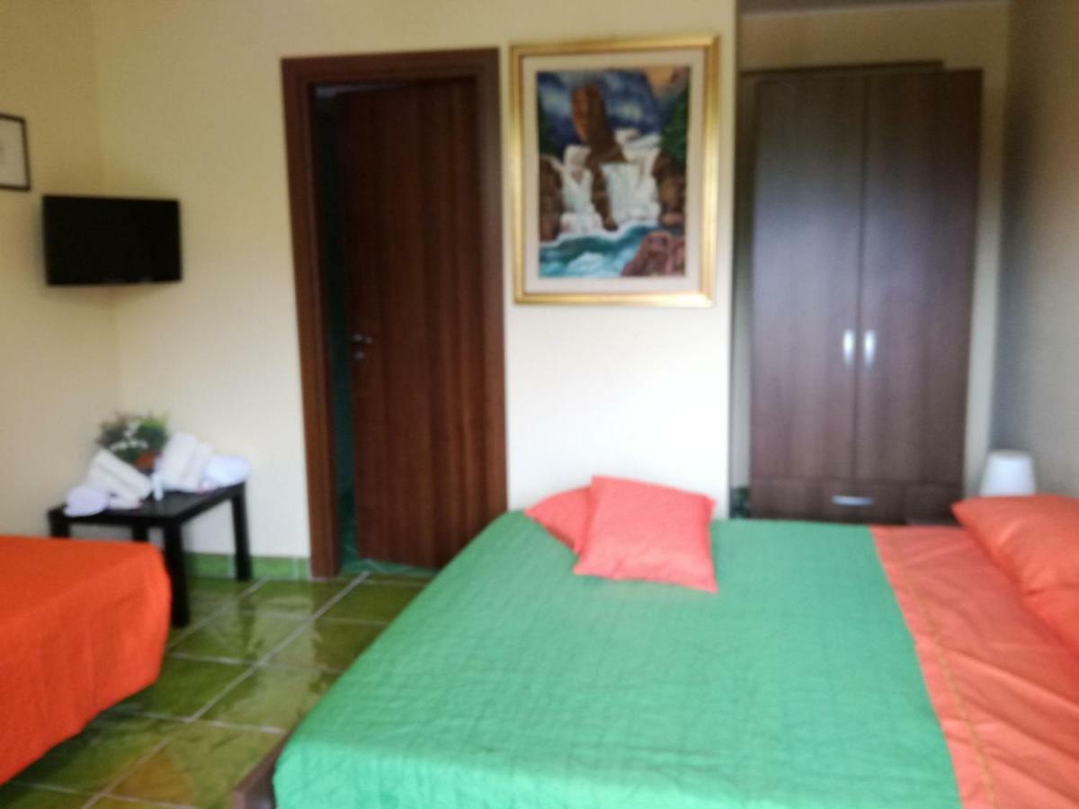 Agriturismo B&B Il Rifugio Di Nino Contursi Ngoại thất bức ảnh