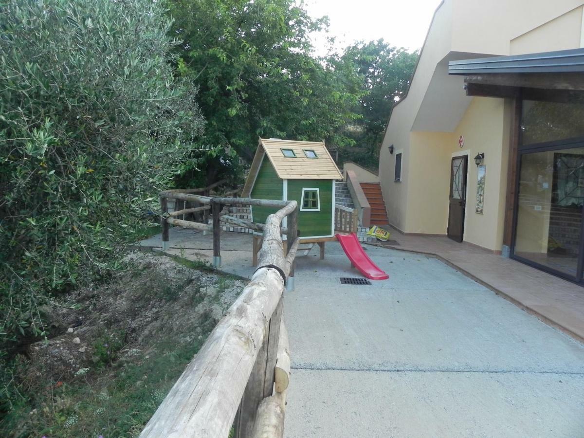 Agriturismo B&B Il Rifugio Di Nino Contursi Ngoại thất bức ảnh