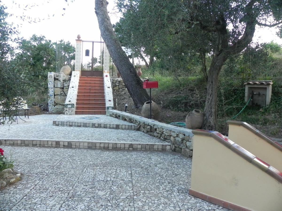 Agriturismo B&B Il Rifugio Di Nino Contursi Ngoại thất bức ảnh