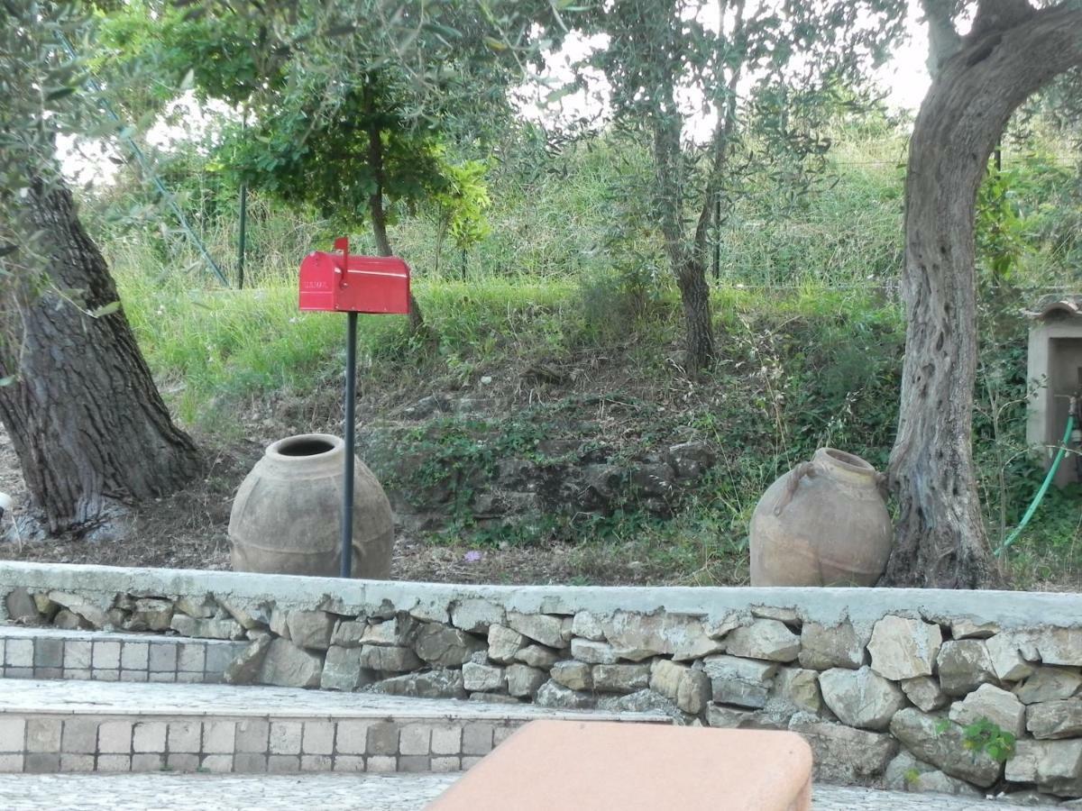 Agriturismo B&B Il Rifugio Di Nino Contursi Ngoại thất bức ảnh